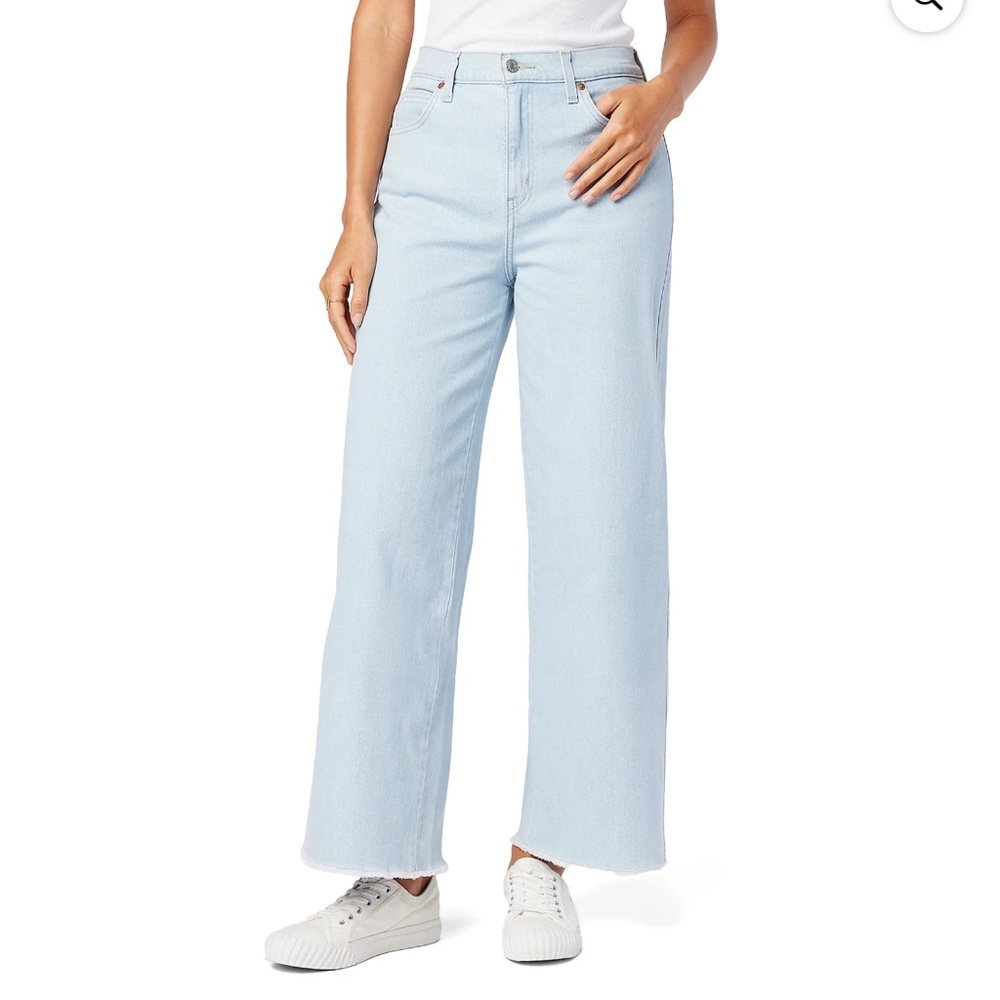 LEVI’S Signature Women's Heritage High-Rise Wide Leg Jeans Sz 28